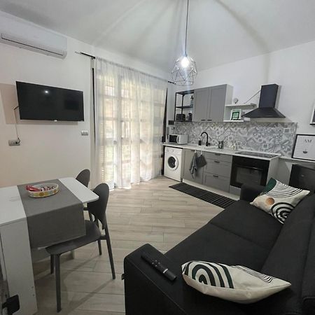 Casa Vale Parco Del Valentino Lägenhet Turin Exteriör bild