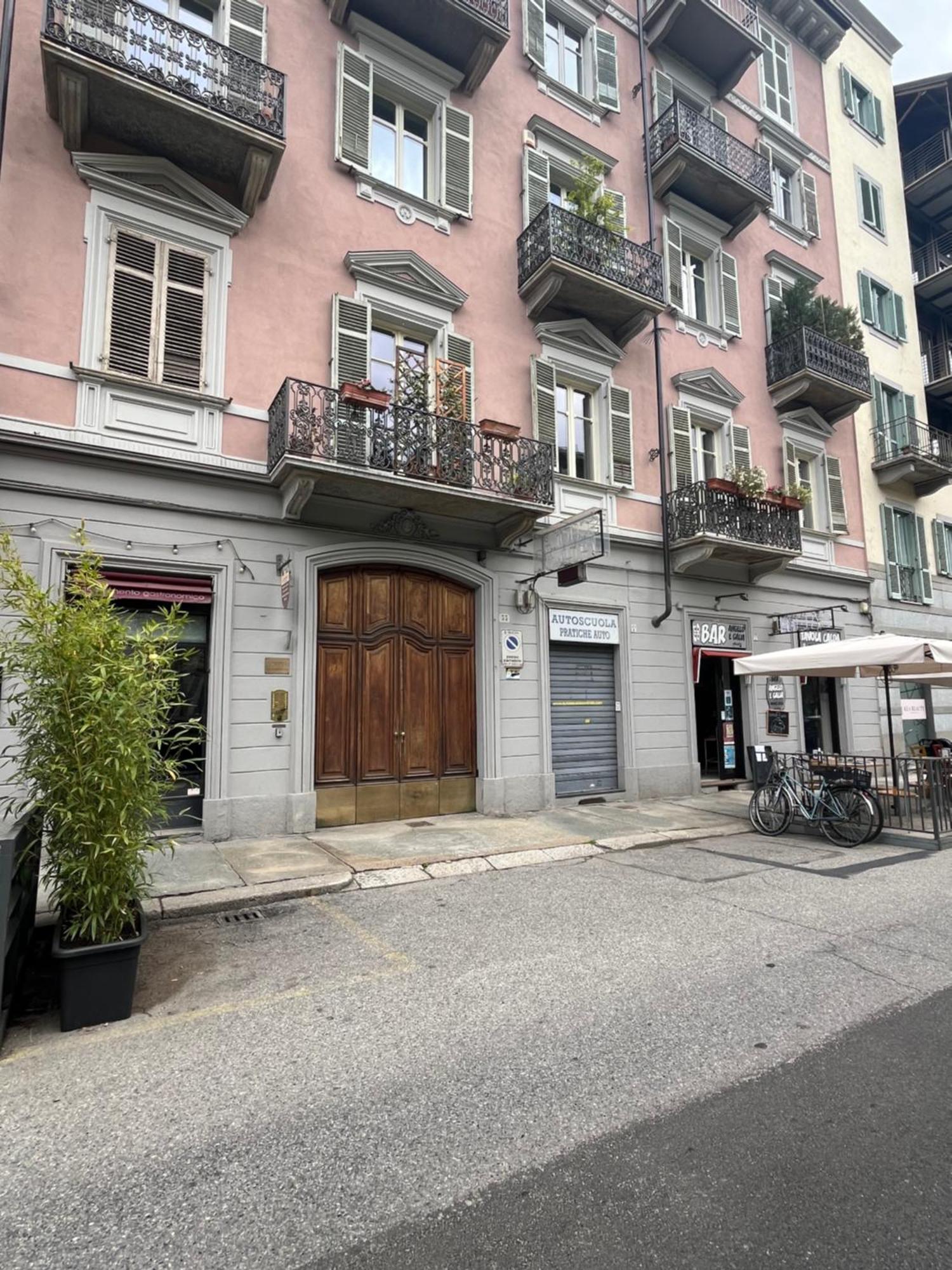 Casa Vale Parco Del Valentino Lägenhet Turin Exteriör bild